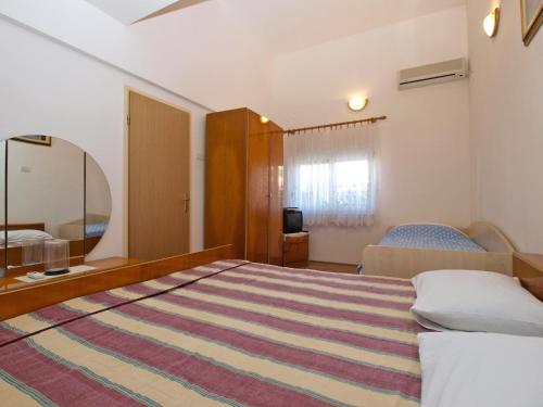 Apartment image 4