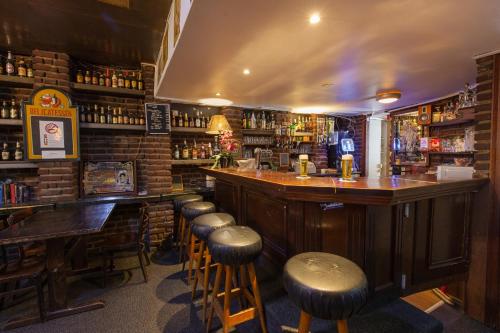 Travel Hotel Amsterdam - image 7