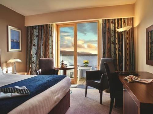 Ballyroe Heights Hotel - image 4