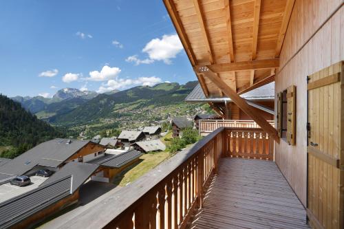 2 bedrooms, 4 beds