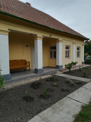 Favorite Vendégház (Favorite Vendeghaz) in โปรอสซโล่