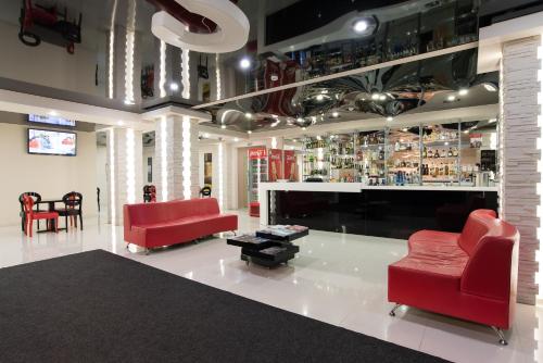 Victoria Plaza - main image