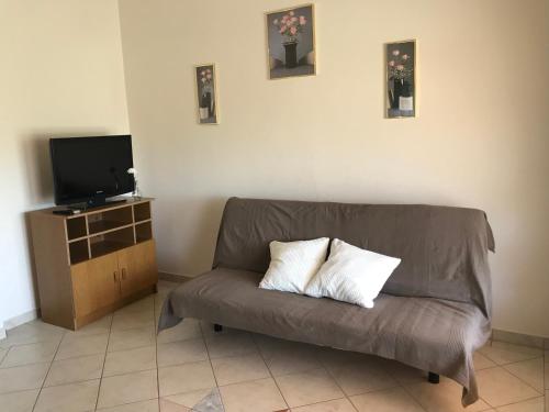  Apartment Legin in Vir