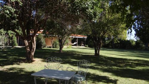 波萨达卡维尔斯葡萄酒农场酒店