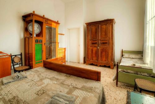 Villa with pool and tennis court, Avola (foto 10)