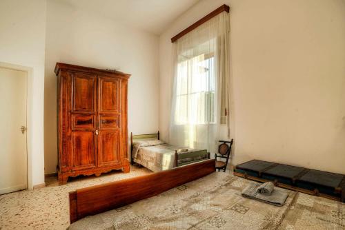 Villa with pool and tennis court, Avola (foto 9)
