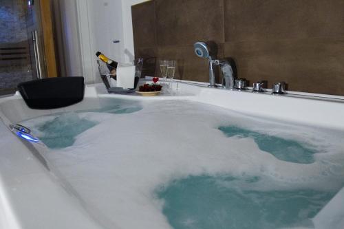 熱水浴缸