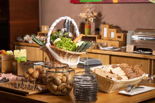 Bohinj Eco Hotel - image 10
