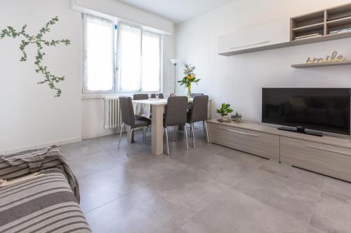 Milano Business Balcony Flat - main image