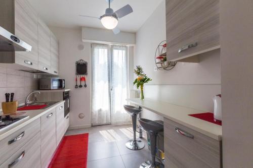 Milano Business Balcony Flat - image 2