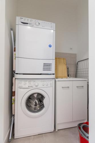 Milano Business Balcony Flat - image 14