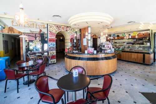 Hotel Italia & Lombardi - image 10