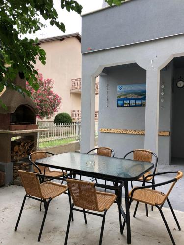  Apartments Atlija in Biograd na Moru
