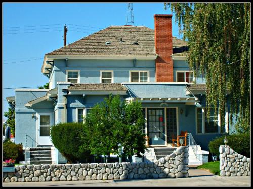 Sunnyside Inn Bed &Breakfast - 숙소 외관