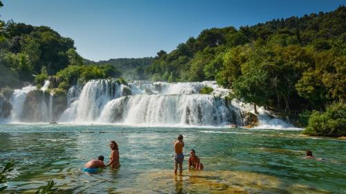  Apartman Gardijan, Pension in Skradin bei Smrdelje