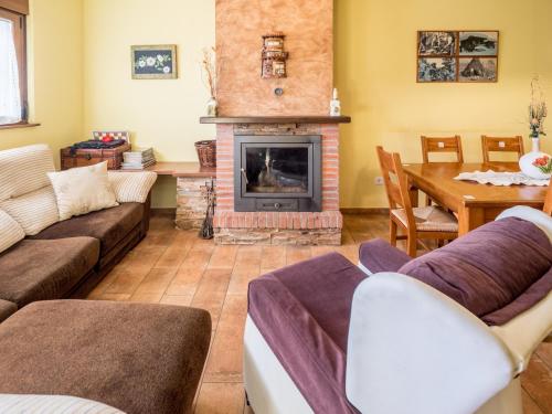 společenská místnost / TV salónek, Casa Rural El Serrano in Prioro