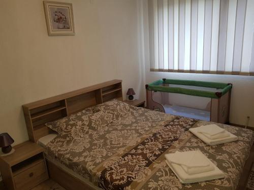 United Apartments - main image
