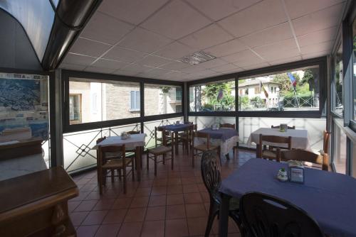 Hotel Athena - image 2