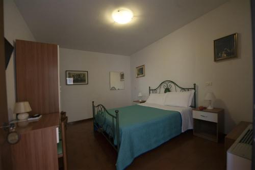 Foto 1: Hotel Athena