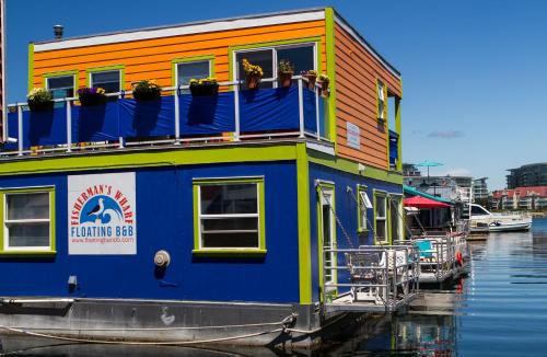 A Float Home B&B in Fisherman’s Wharf in Victoria, Canada