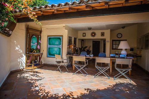 Casa Bugambilia, Un Pequeño Hotel en Tepoztlán in Tepoztlán, Mexico