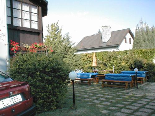 บริการและสิ่งอำนวยความสะดวก, Krisztina Panzio in บาลาโตนัลมาดิ