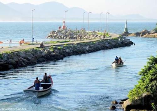 FLORIPA FLORINDO APART in 巴拉達拉戈阿海灘