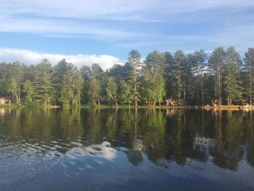 Hide-A-Way Waterfront Cottages