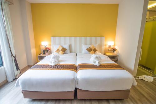 room detail thumbnail 1