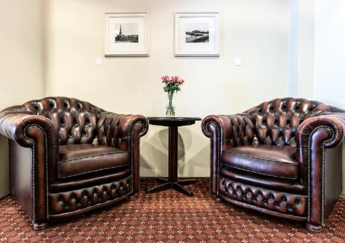 Chesterfield Hotel - image 5