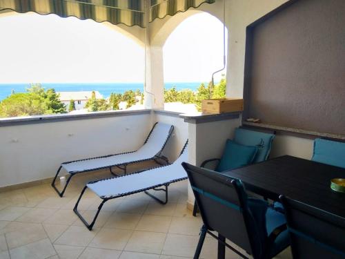 Apartment Teta Ana - Novalja