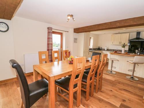 Pentre Fawr Llandrindod Wells - image 4
