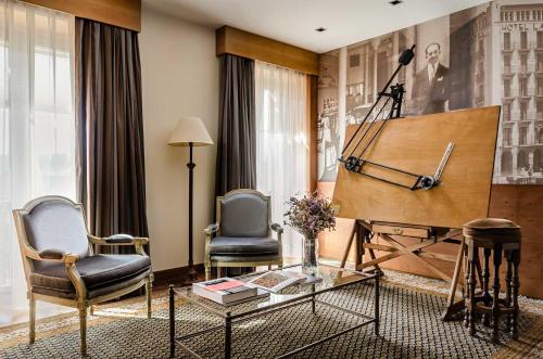 Gran Hotel La Perla - image 2