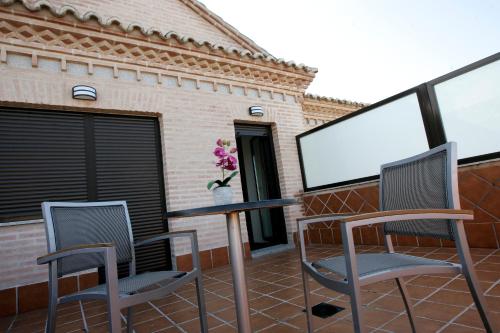 Hotel La Bastida - image 2