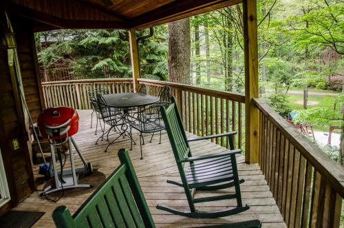 Asheville Cabins of Willow Winds - image 5