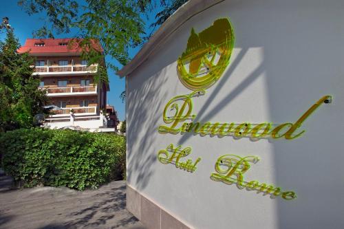 Pinewood Hotel Rome - main image
