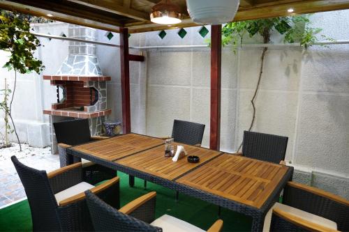 Vila A&B - image 11