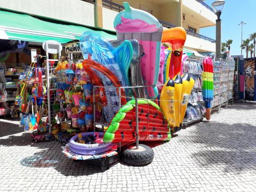 COLINA FERIAS- Garagem & WIFI