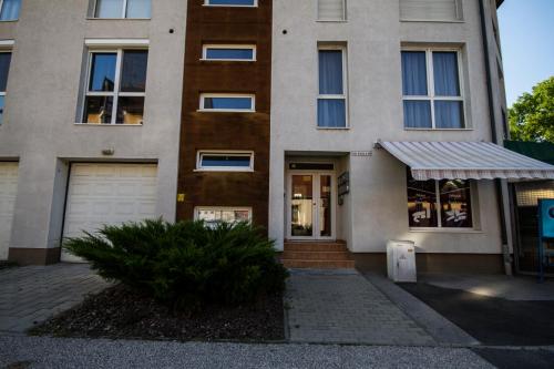  Bomi Apartman in Győr