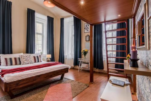 Prague APT near Charles Bridge by Michal&Friends, Praha (fotografie 10)