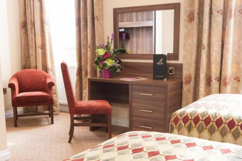 Adair Arms Hotel - image 6