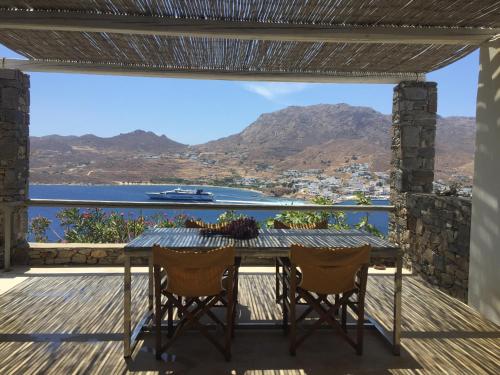 Villa with a view in Serifos