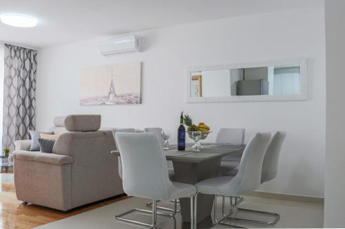  New apartment Salona in Solin