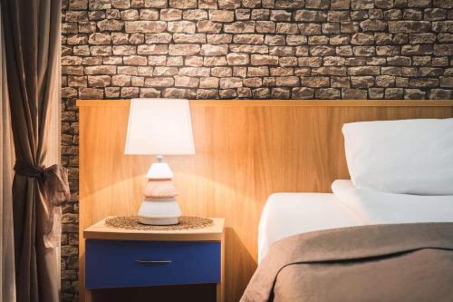 Hotel Central Point – Sofia, NY
