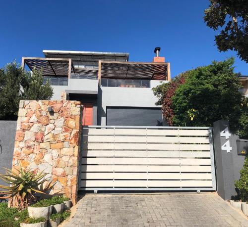 

Montagu views
