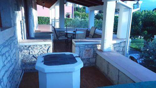 Holiday Home Victoria in Radmani