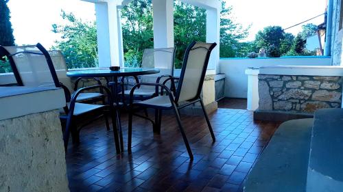 Holiday Home Victoria in Radmani