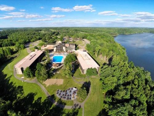 Salt Fork State Park Lodge and Conference Center 