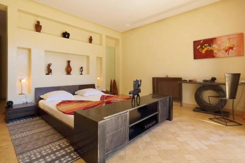 1 queen bed