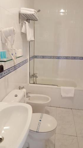 Hotel Naranjo De Bulnes Room Type - Two Connecting Double Rooms